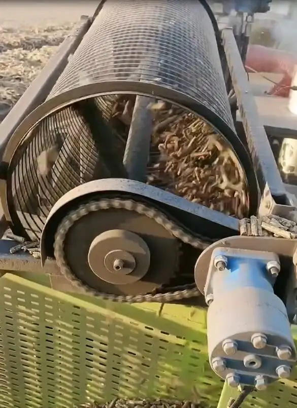 Straw-Harvesting-and-Pelletizing-Machine